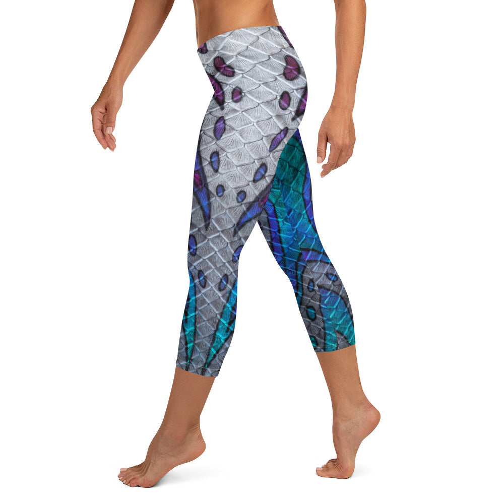 Heart of Atlantis Capri Leggings