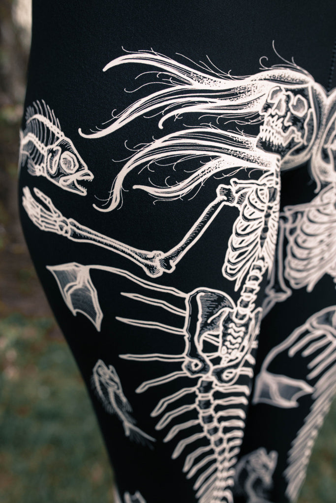 The Deadly Depths Leggings